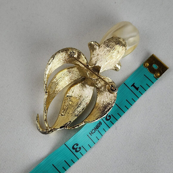 Vintage Gold Tone Oversize Flower Brooch - Picture 5 of 5